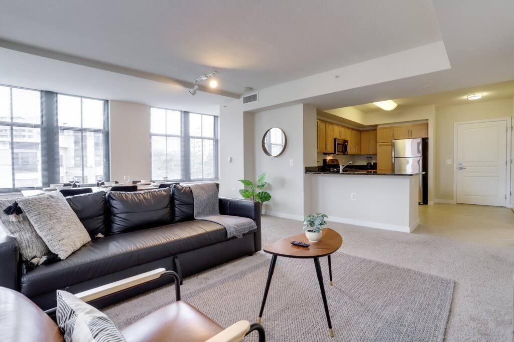 Fantastic 2 Bedroom Condo At Pentagon City أرلنغتون المظهر الخارجي الصورة