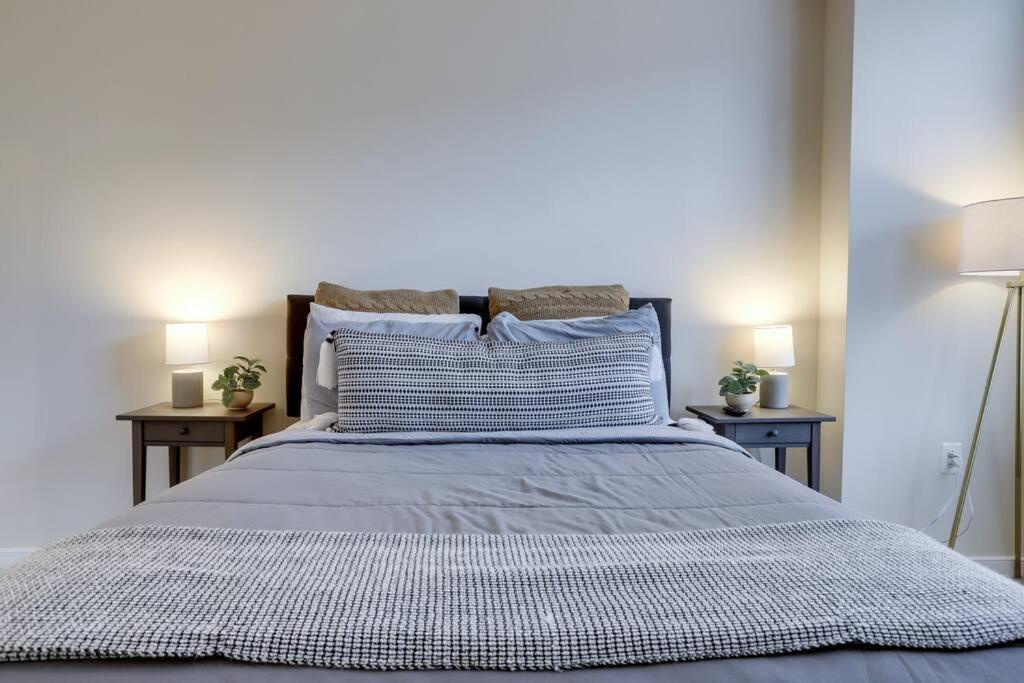 Fantastic 2 Bedroom Condo At Pentagon City أرلنغتون المظهر الخارجي الصورة