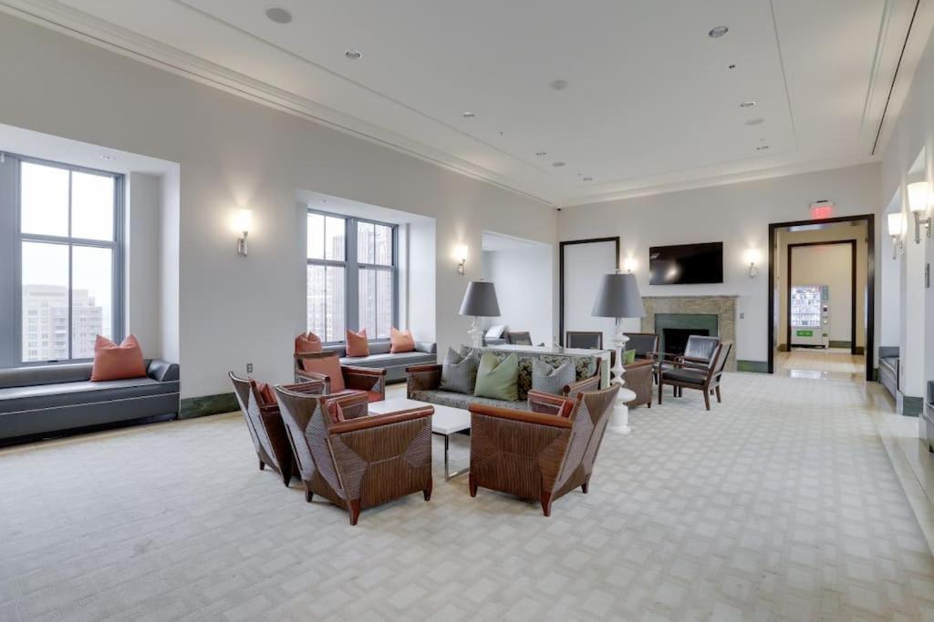 Fantastic 2 Bedroom Condo At Pentagon City أرلنغتون المظهر الخارجي الصورة