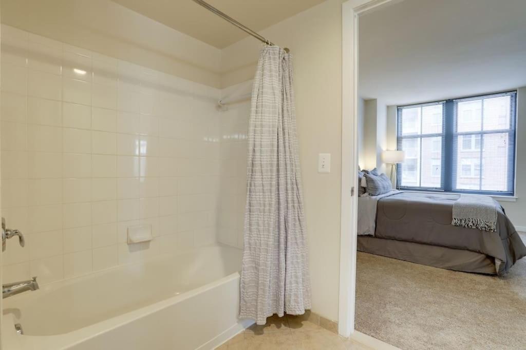 Fantastic 2 Bedroom Condo At Pentagon City أرلنغتون المظهر الخارجي الصورة
