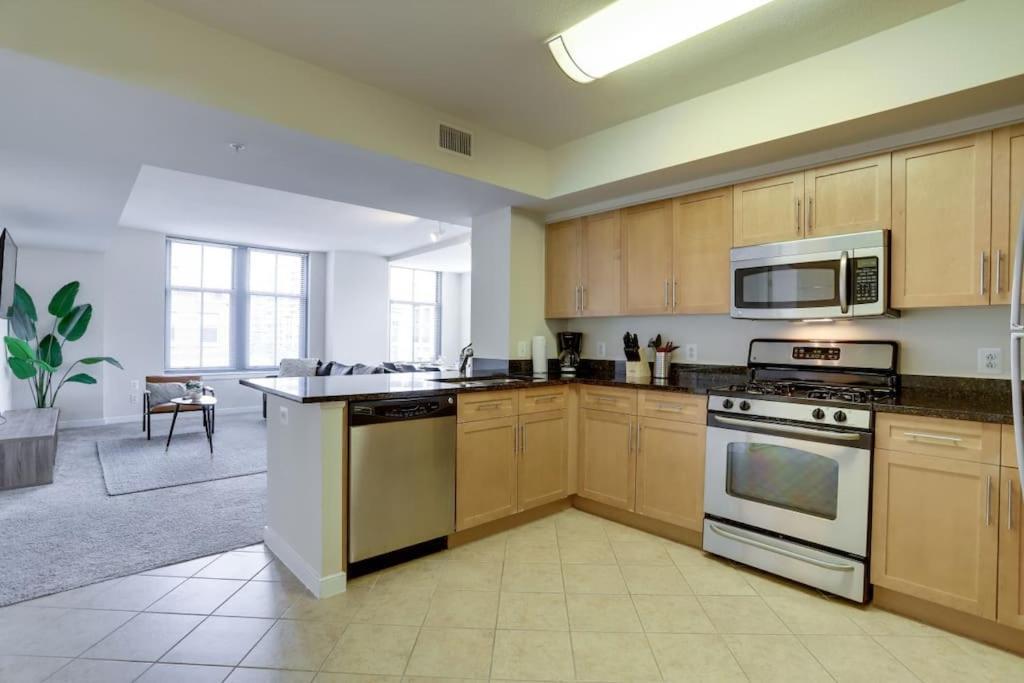 Fantastic 2 Bedroom Condo At Pentagon City أرلنغتون المظهر الخارجي الصورة